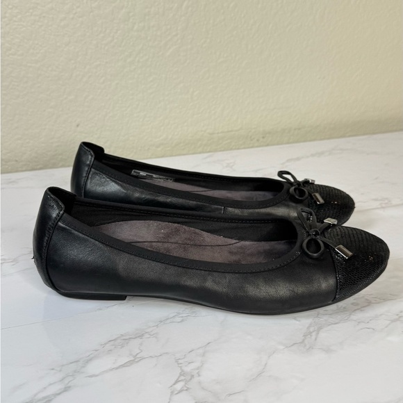 Vionic Minna Black Ballet Flats Bow Cap Toe Leather Comfort Shoe Size 7.5 - Picture 1 of 8